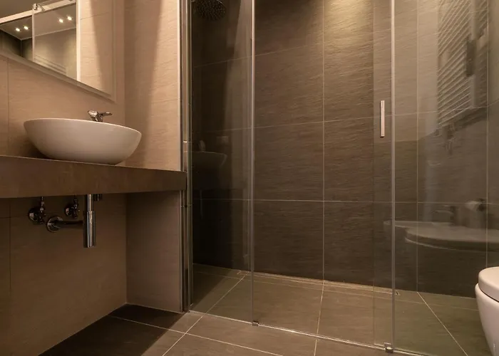 Astoria Boutique * Bolonia